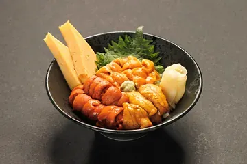 雲丹丼
